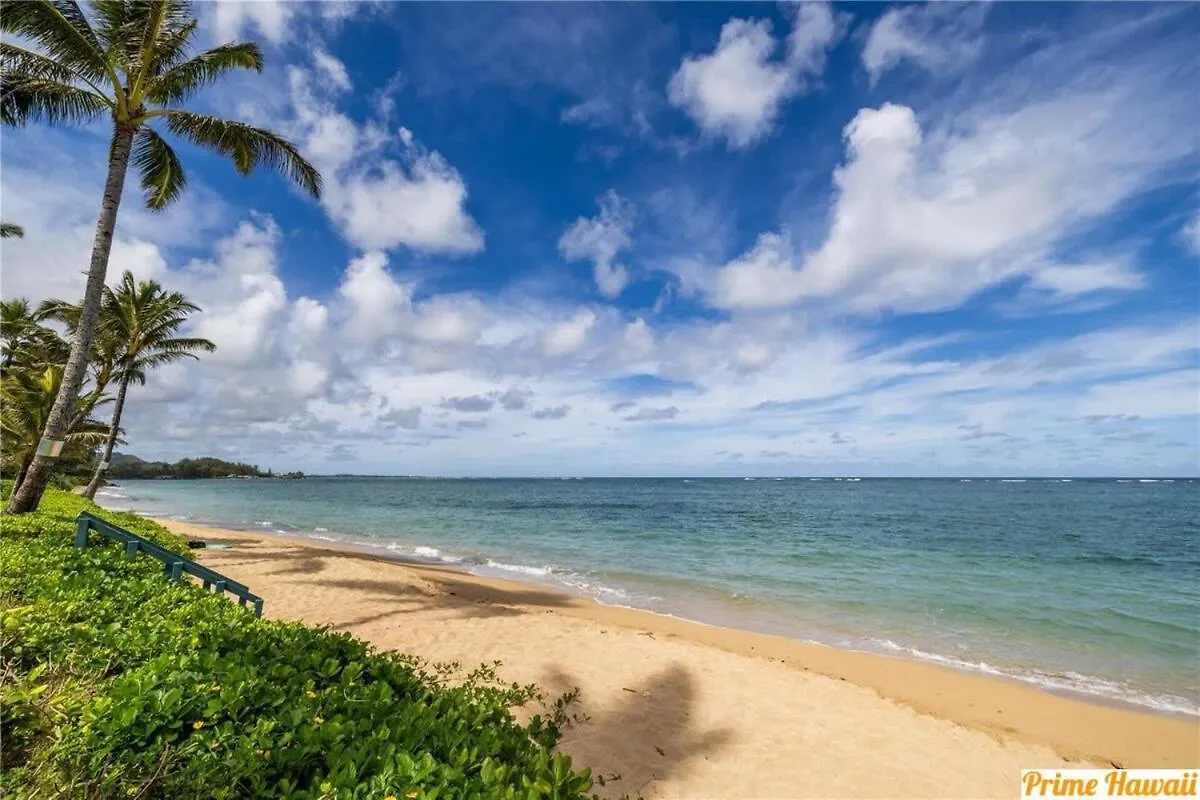 Beautiful Condo Right On The Beach Hau'ula