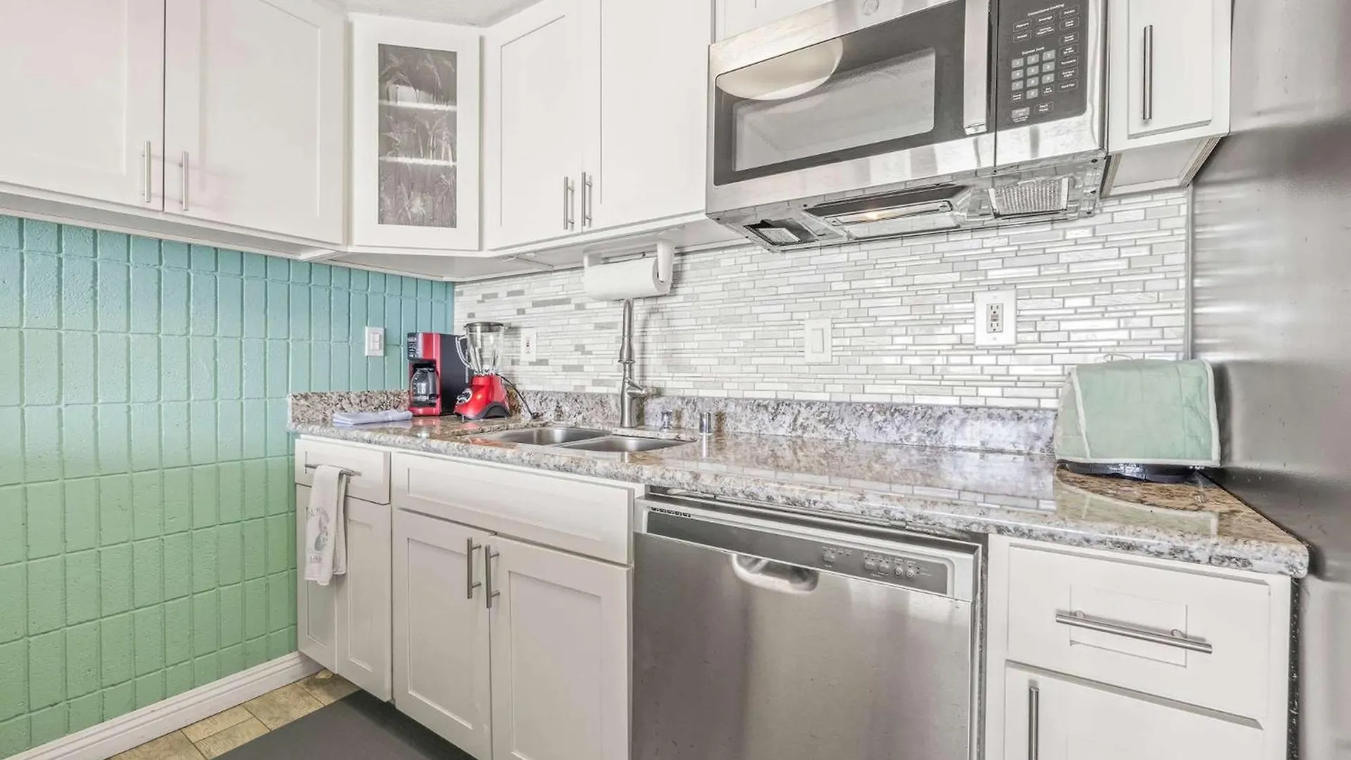Beautiful Condo Right On The Beach Hau'ula 0*,  United States
